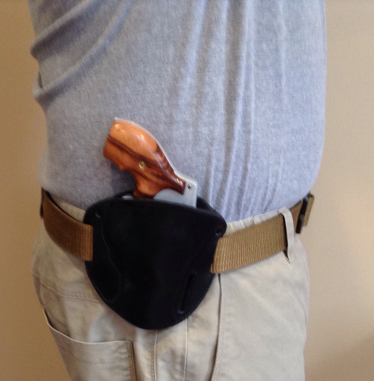 First Holster Review & Giveaway: Simply Rugged Silver Dollar Pancake for J-frames