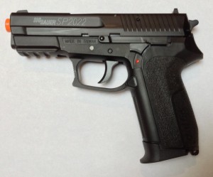 A dead ringer for a real  Sig SP2022!  Perfect for training. 
